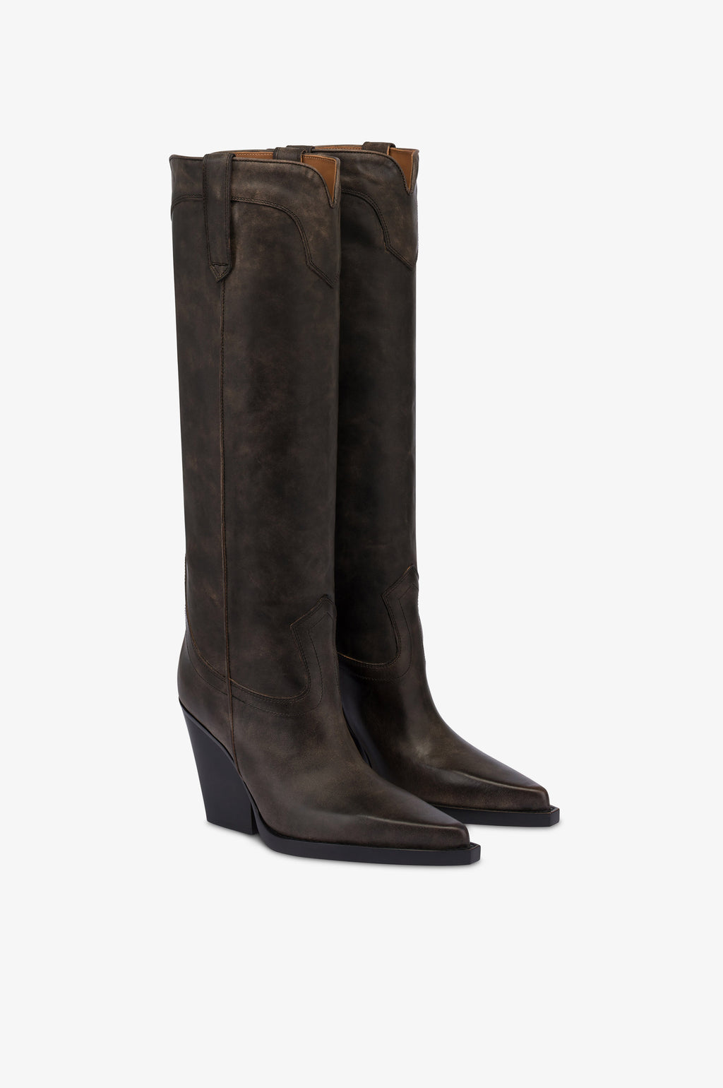 Botas tejanas de piel de efecto <<vintage>> de color negro.