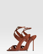 Sandals in desert rose patent leather