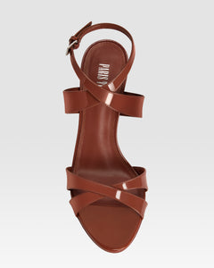 Sandals in desert rose patent leather