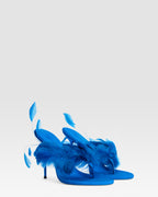 Zehensteg-Pantoletten aus turkisfarbenem Crepe Sa-tin