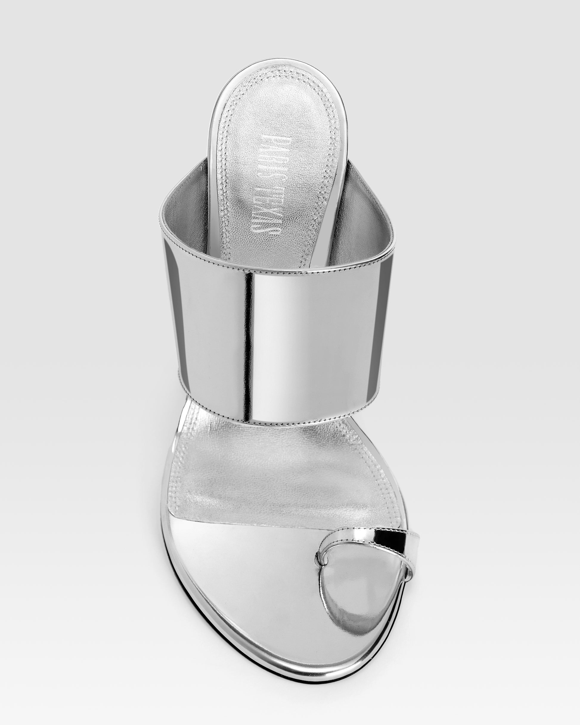 Mules tong avec anneau en cuir effet miroir argente