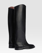 Boots in black calf leather