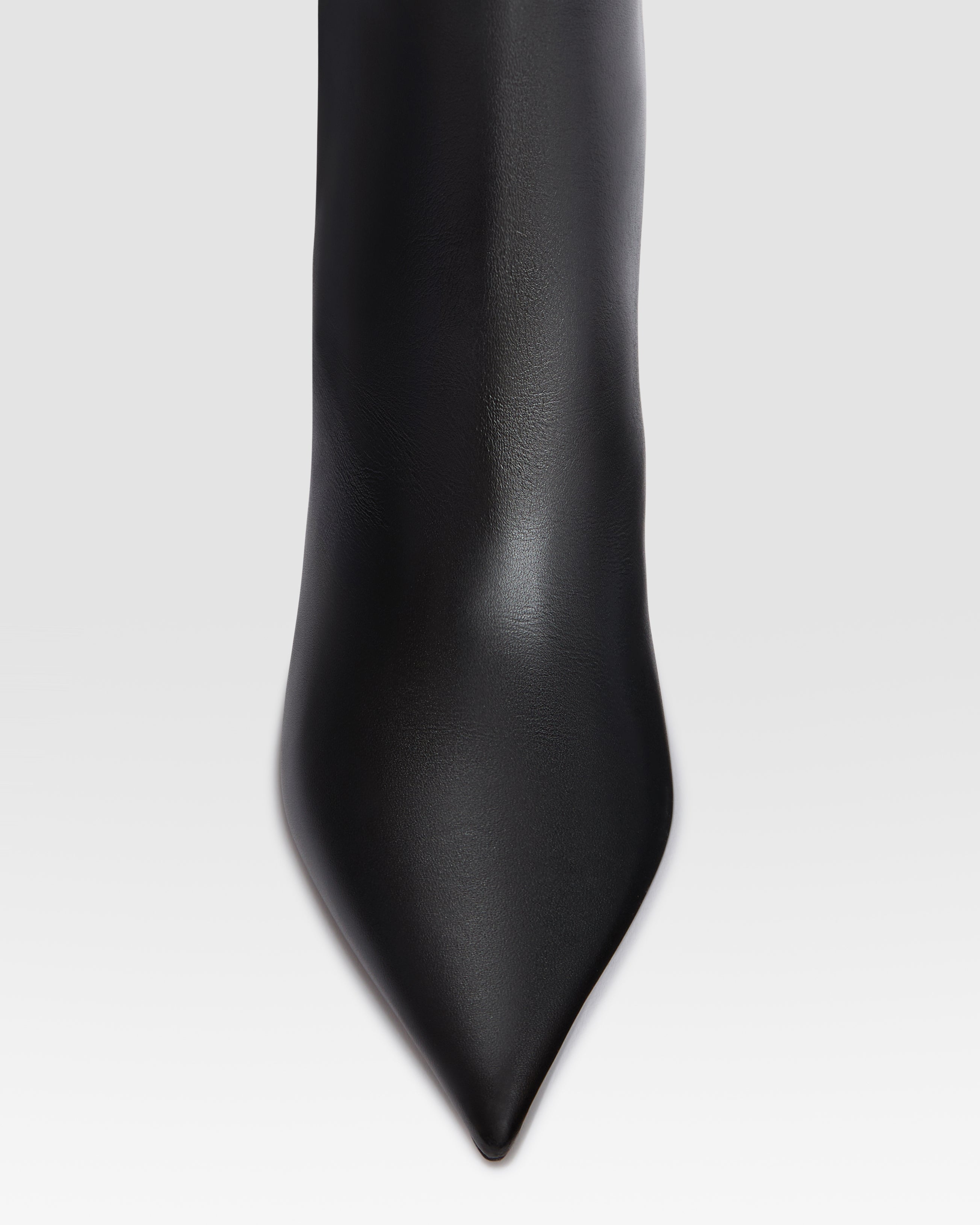 LEATHER ANKLE BOOT
