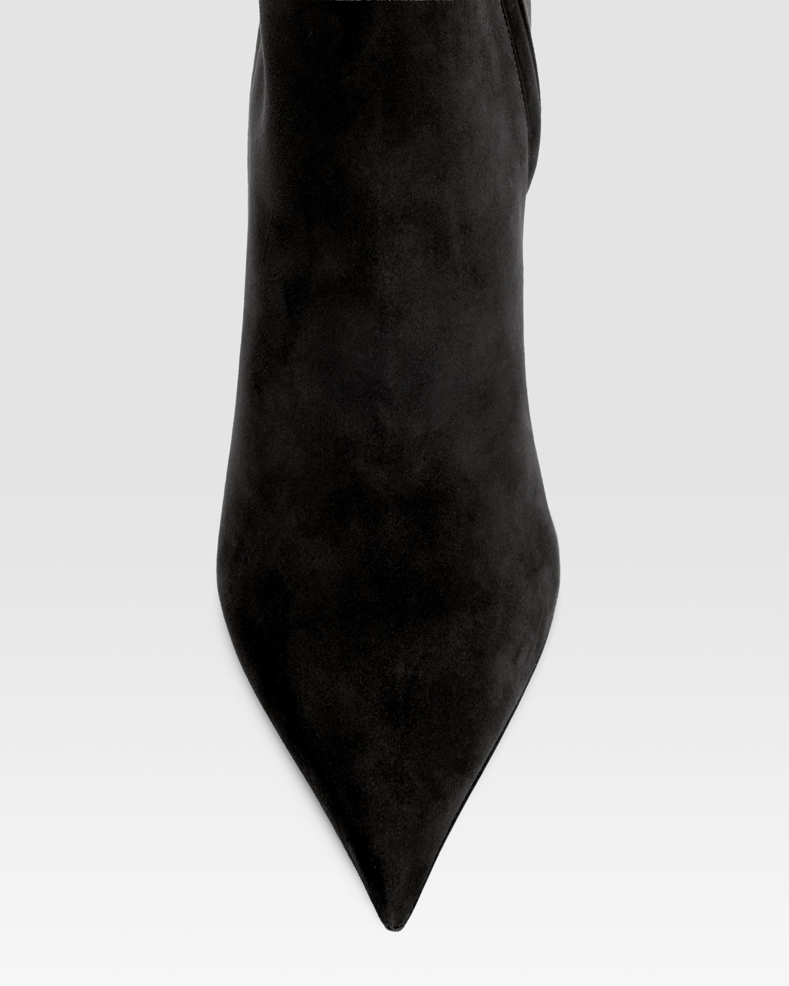 Bottines en cuir de veau suede noir