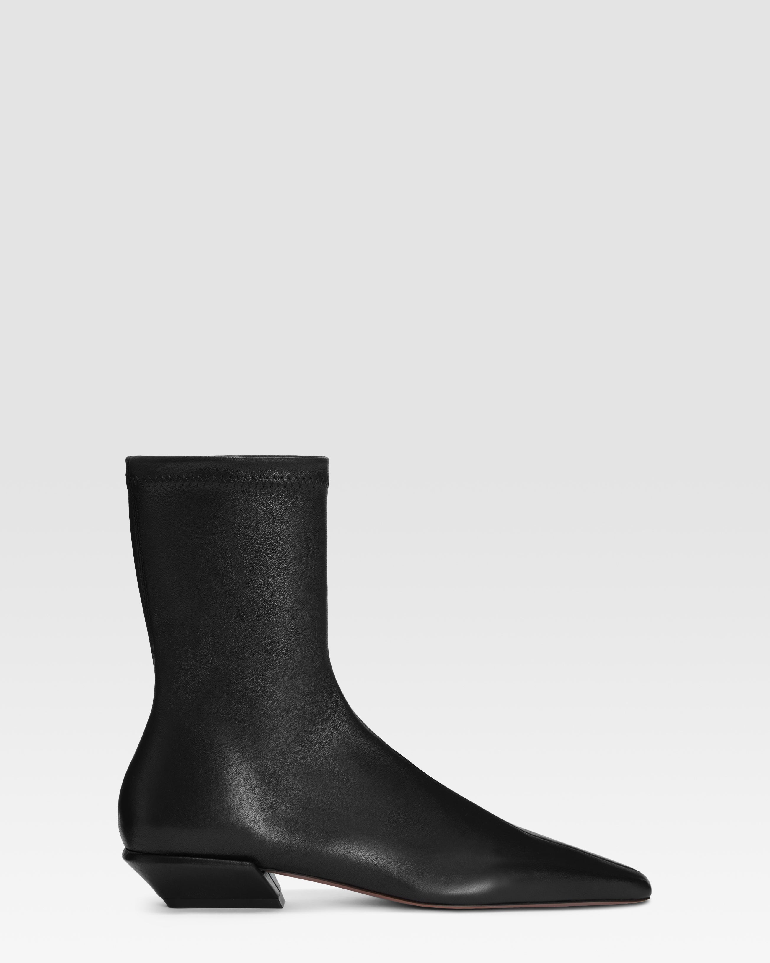 Bottines en cuir stretch noir