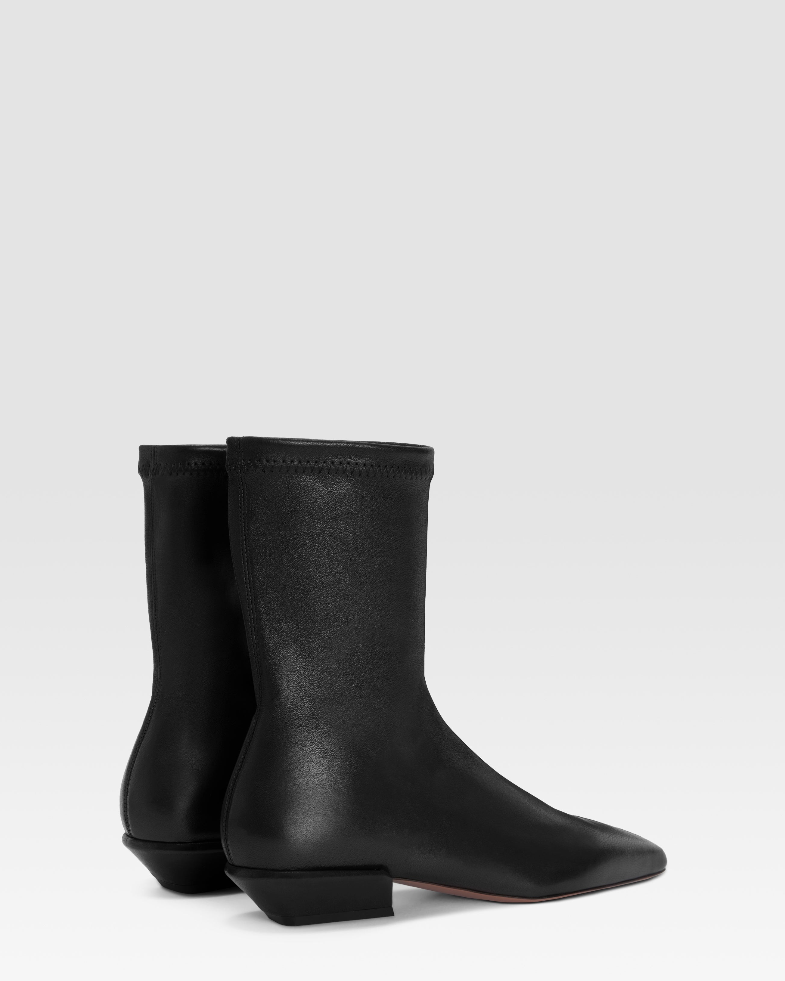 Bottines en cuir stretch noir