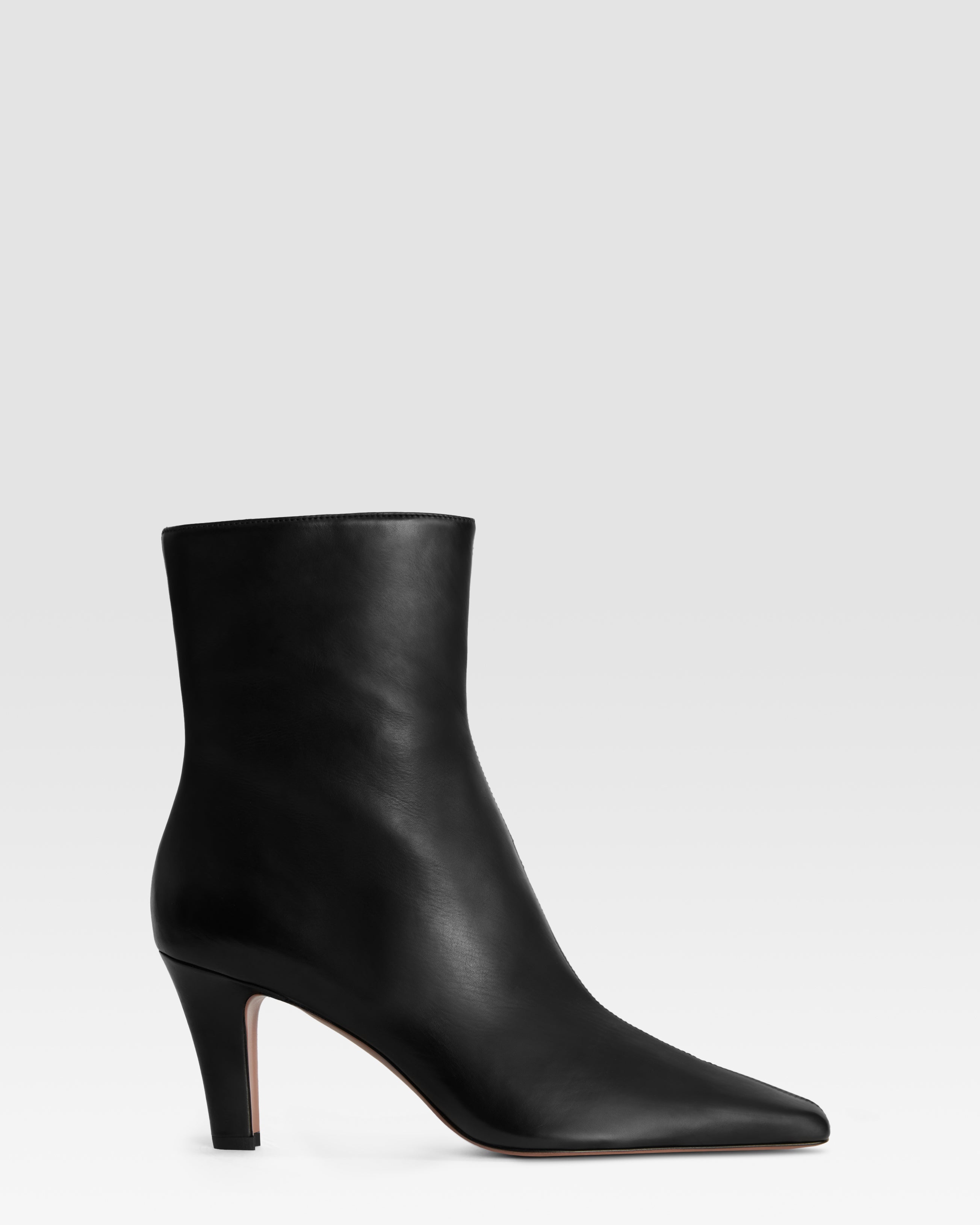 Bottines en cuir de veau noir