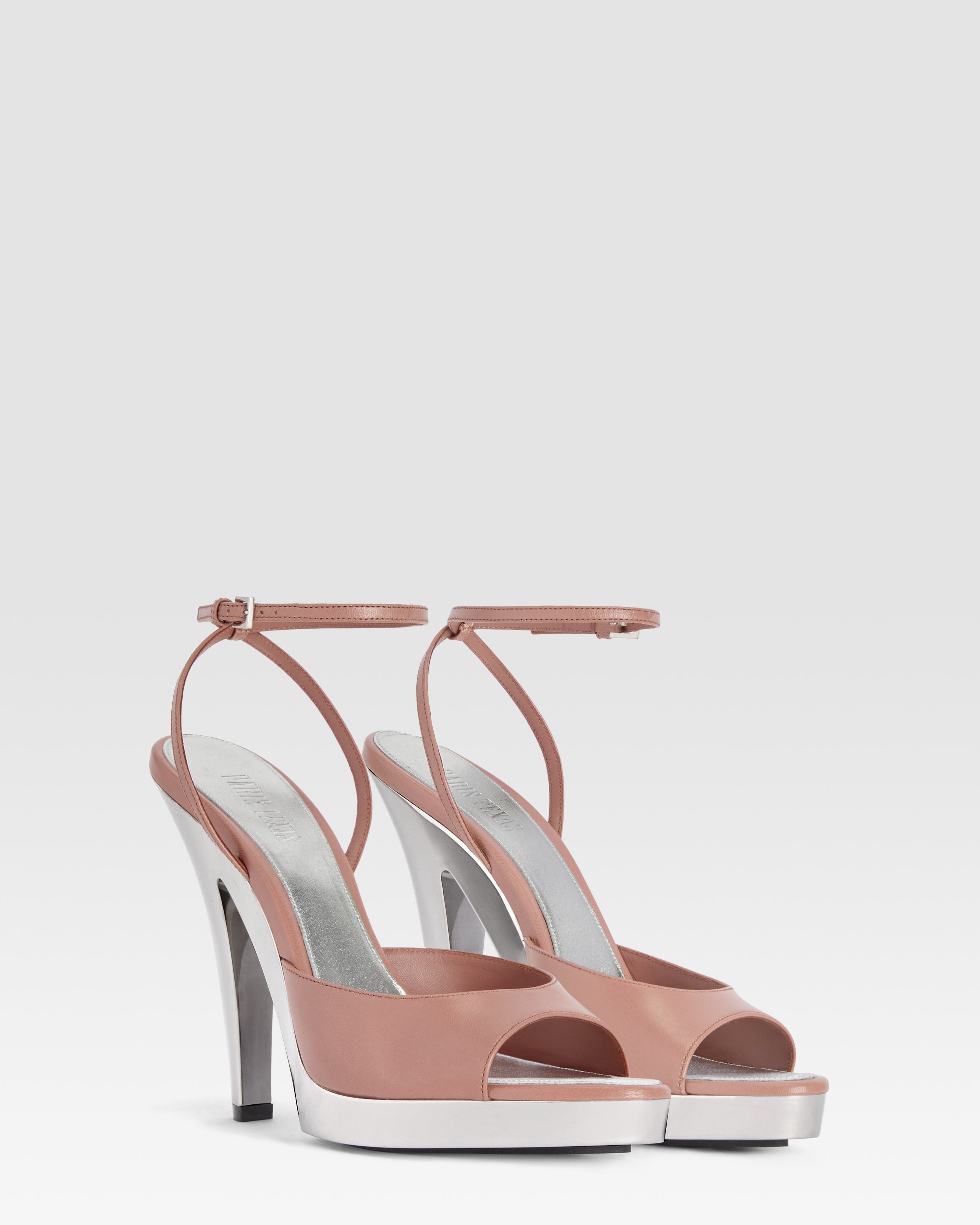 Sandali in pelle lucida argento e Texas rose