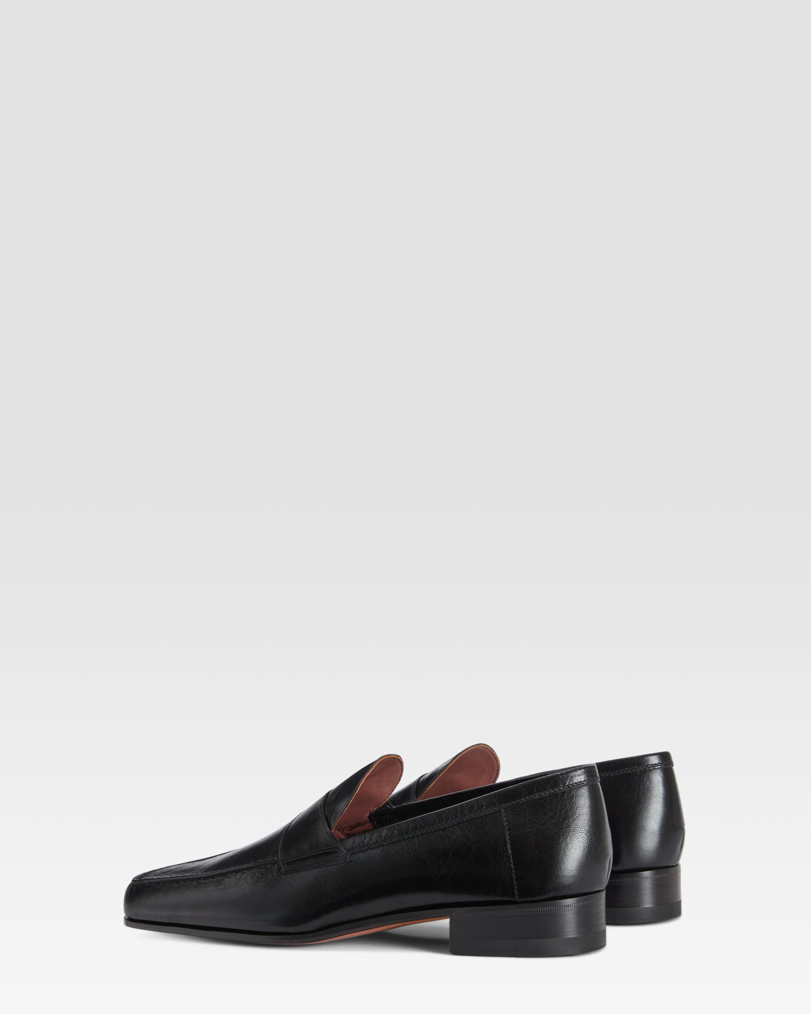 Loafers in shiny black calf leather