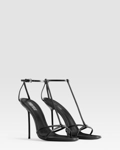 SANDALE BRIDES EN T EN CUIR VERNI
