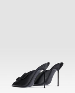 MULE DE NAPA CON DETALLE DE LAZO