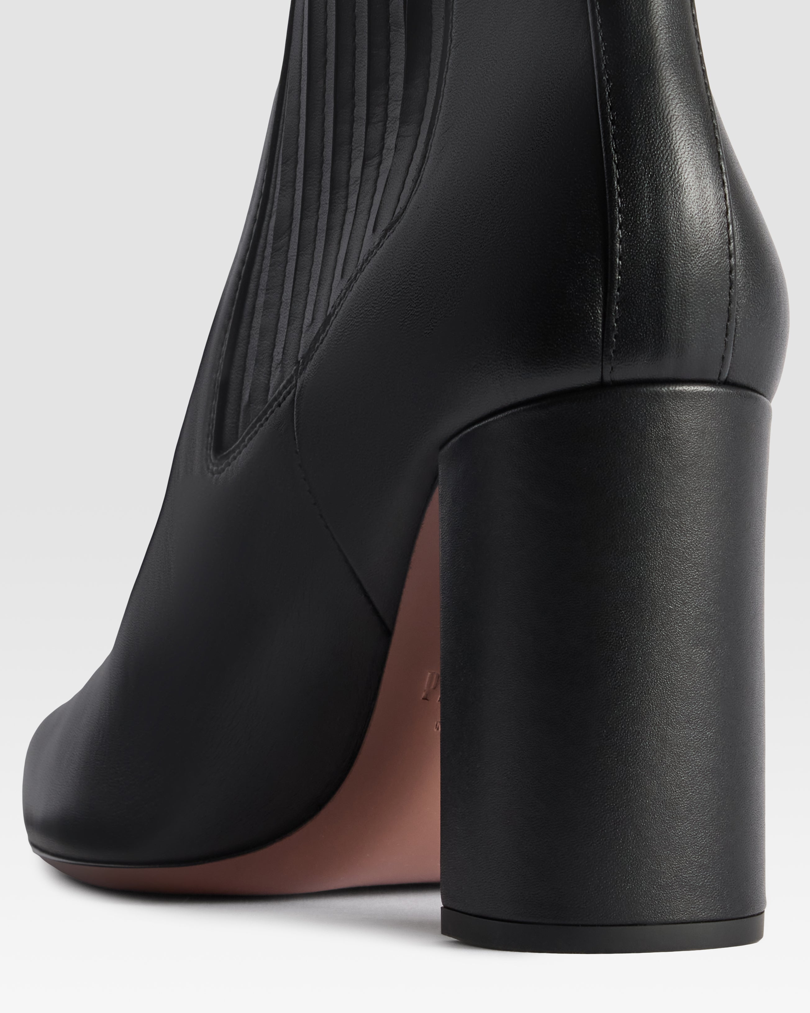 LEDER ANKLE BOOT