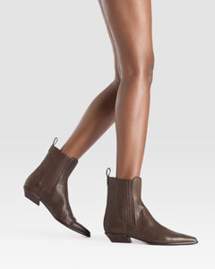 LEDER ANKLE BOOT