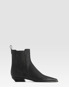 LEDER ANKLE BOOT