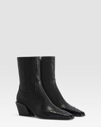 LEDER ANKLE BOOT