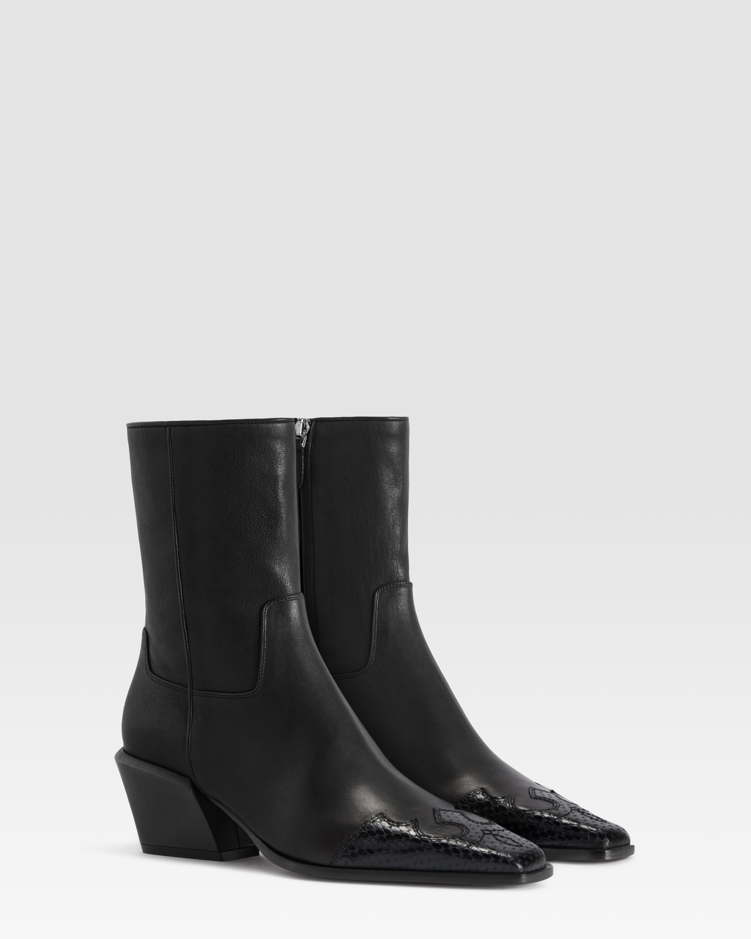 LEDER ANKLE BOOT