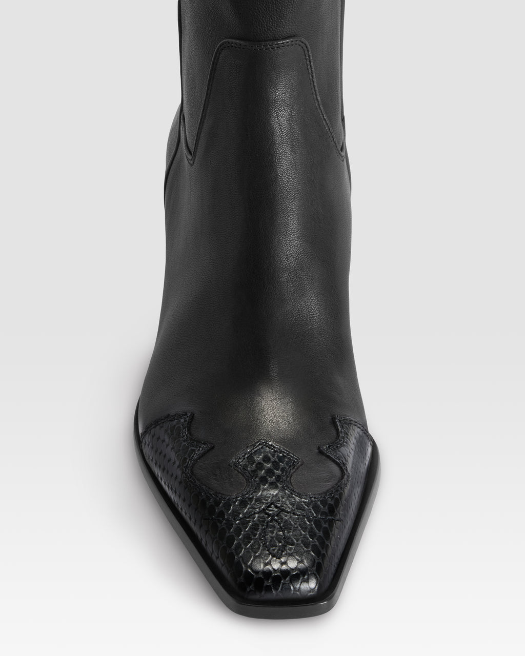 LEDER ANKLE BOOT