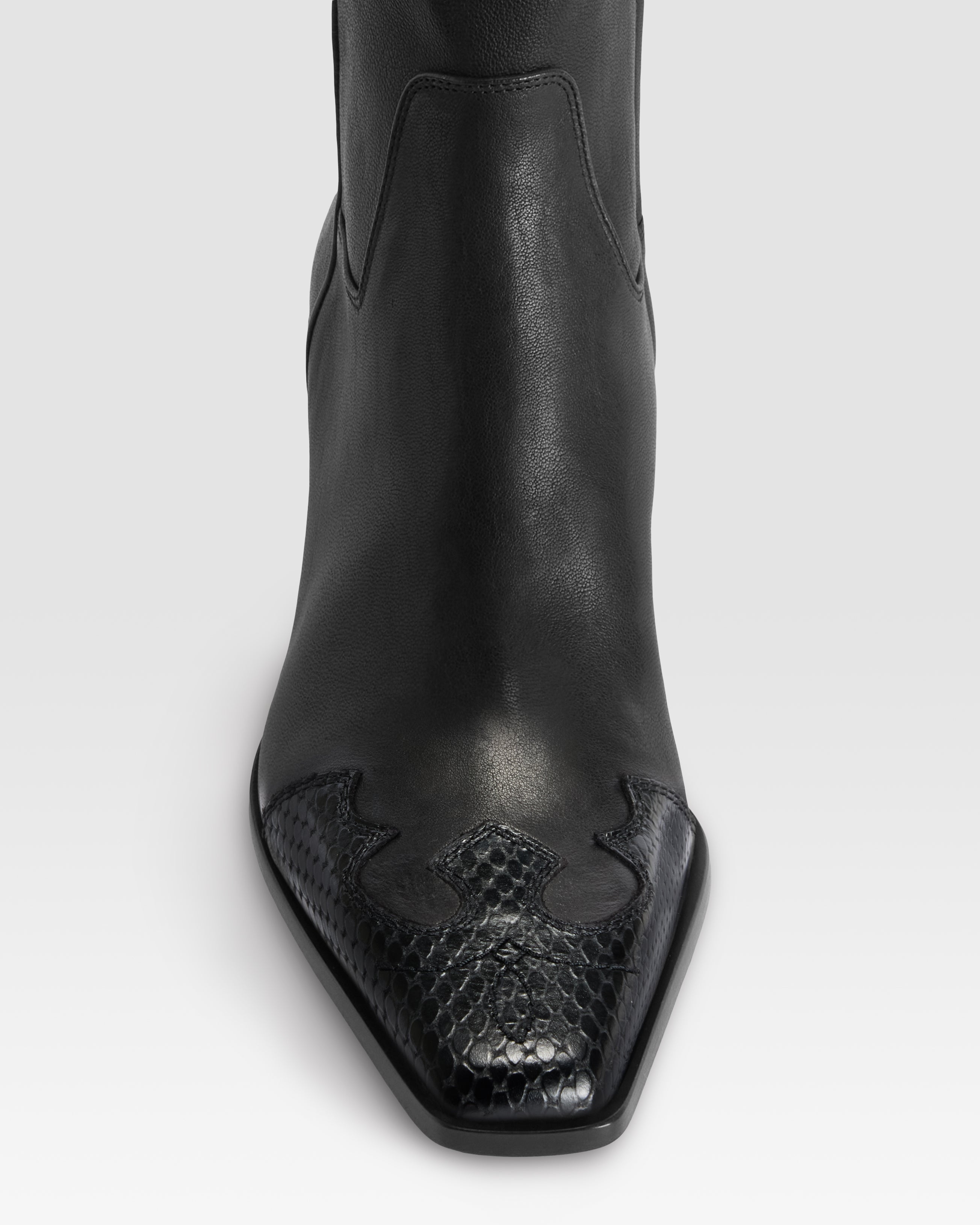 LEDER ANKLE BOOT