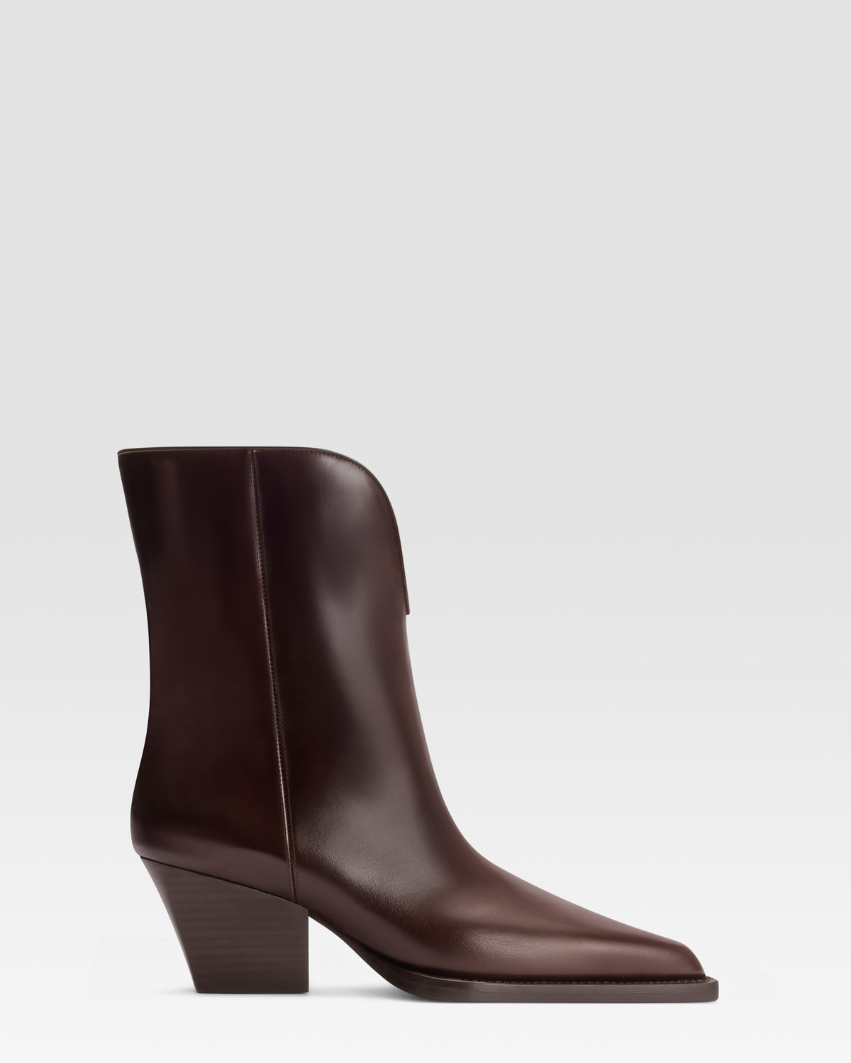 BOTTINE EN CUIR BROSSE