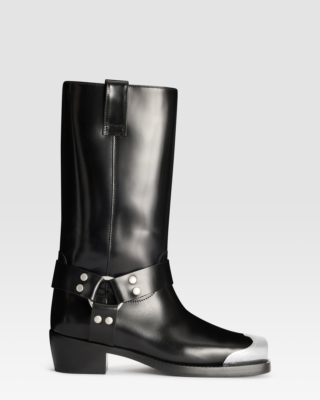 GEBURSTETER LEDERSTIEFEL MIT METALLKAPPE