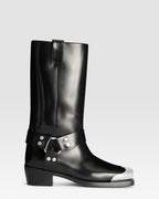 GEBURSTETER LEDERSTIEFEL MIT METALLKAPPE