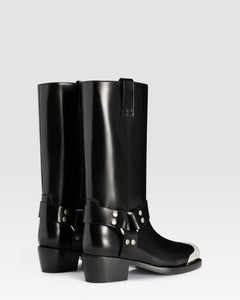 GEBURSTETER LEDERSTIEFEL MIT METALLKAPPE