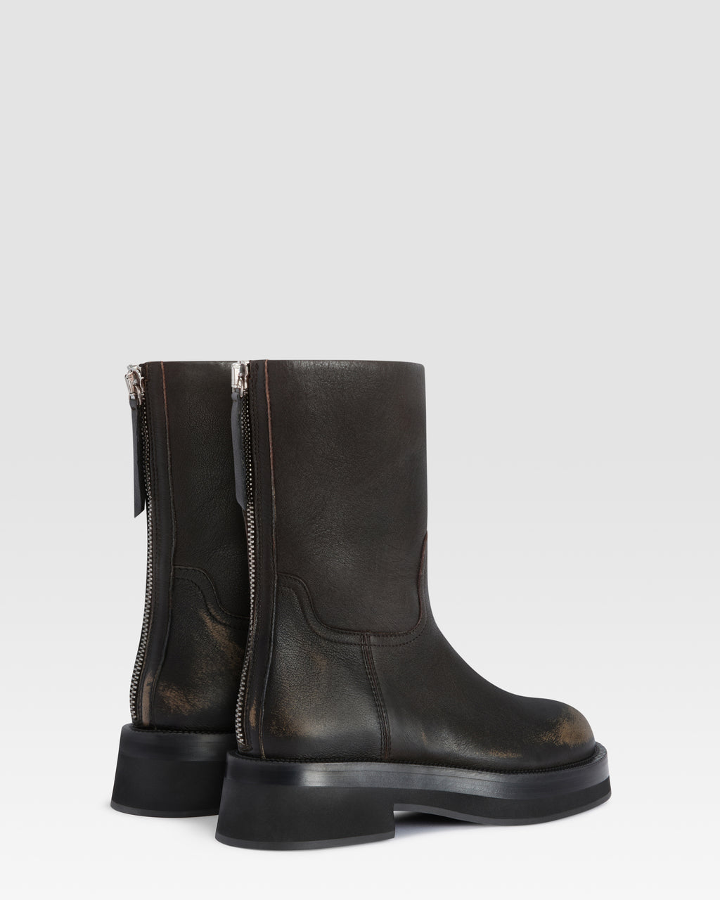 ANKLE BOOT AUS GEBURSTETEM LEDER MIT VINTAGE-EFFEKT