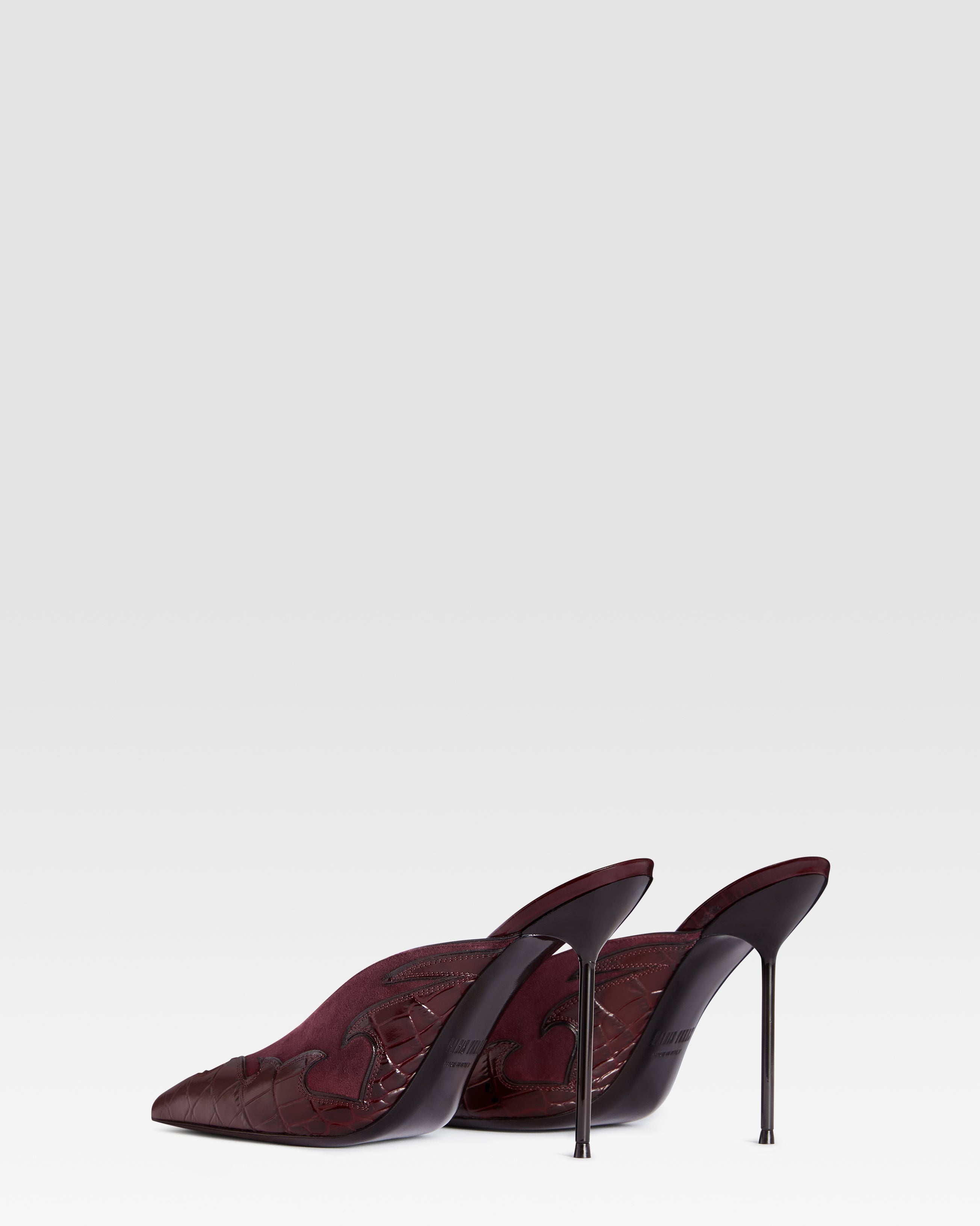 VELOURSLEDER SABOT MIT CUT-OUT-STICKEREI UND HERZ-INLAYS
