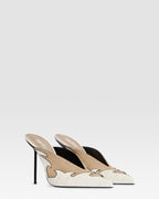 SABOT EN VEAU VELOURS AVEC BRODERIE CUT-OUT ET INCRUSTATIONS DE COEURS