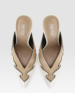 SABOT EN VEAU VELOURS AVEC BRODERIE CUT-OUT ET INCRUSTATIONS DE COEURS