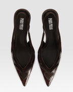 SLINGBACK DE ANTE CON BORDADO CUT-OUT E INCRUSTACIONES DE CORAZON