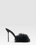 FURRY MULE EN FOURRURE DOUCE ET DETAILS EN CUIR VERNI