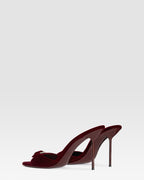 SAMT MULE MIT JUWELEN-SCHNALLE