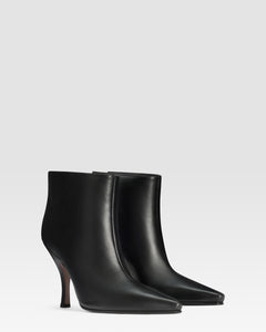 STIVALETTO IN PELLE