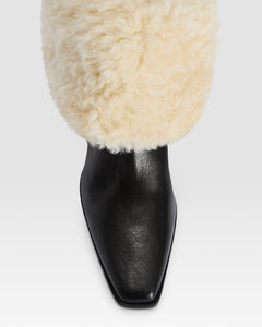 ANKLE BOOT AUS LEDER UND WEICHEM SHEARLING
