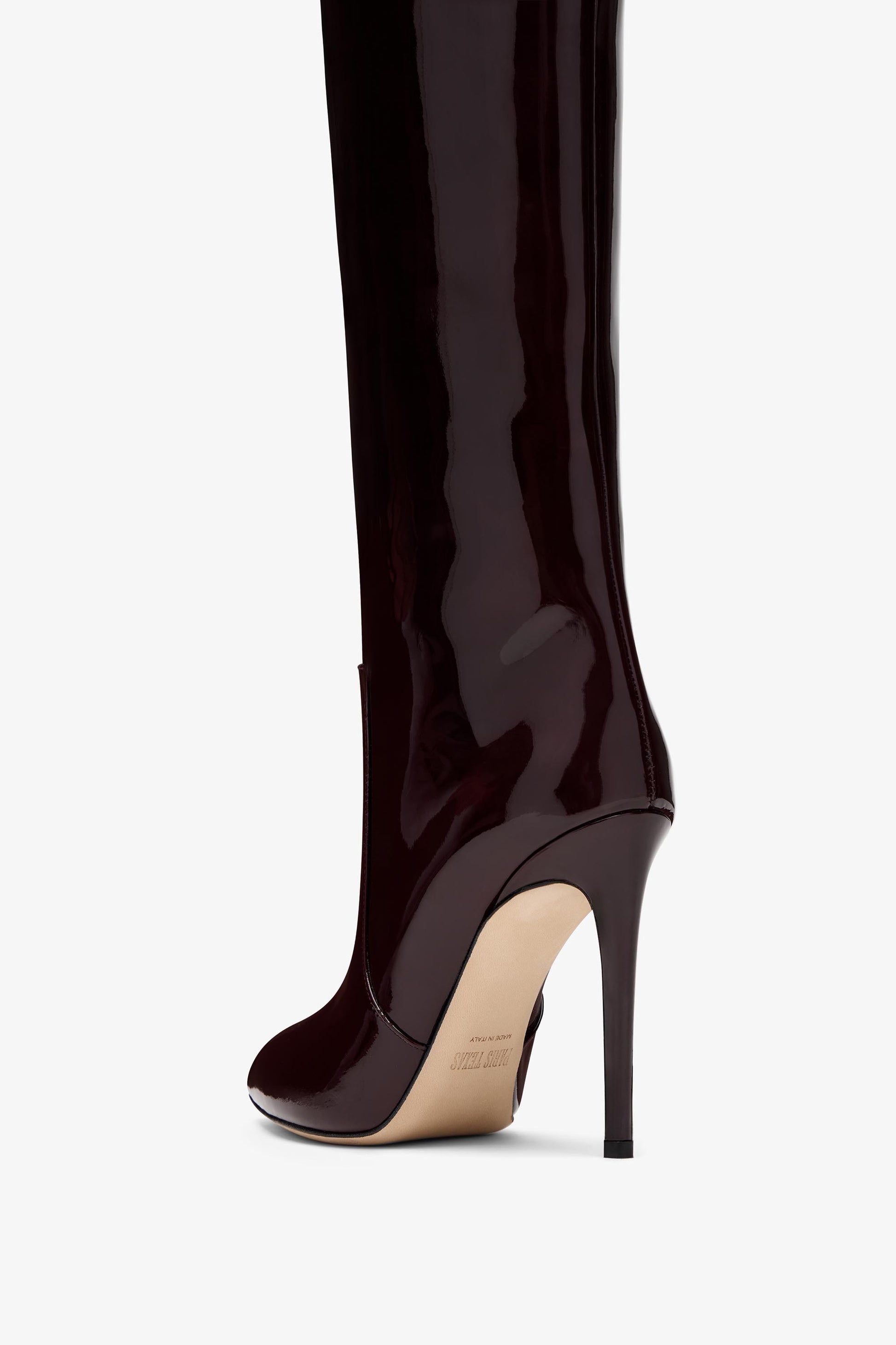 Stiletto-Stiefel aus Lackleder in Rouge Noir