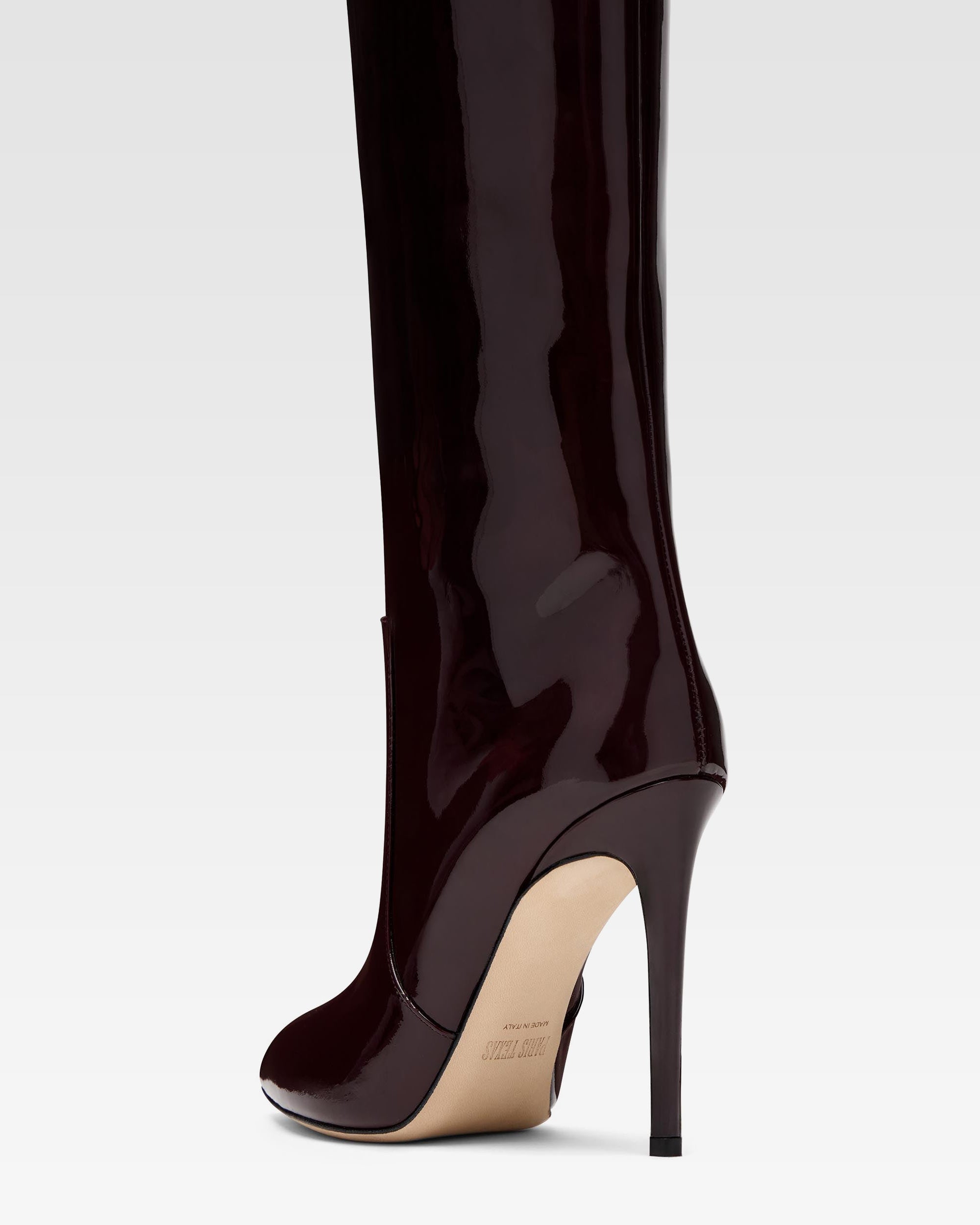 Bottes stiletto en cuir verni rouge noir