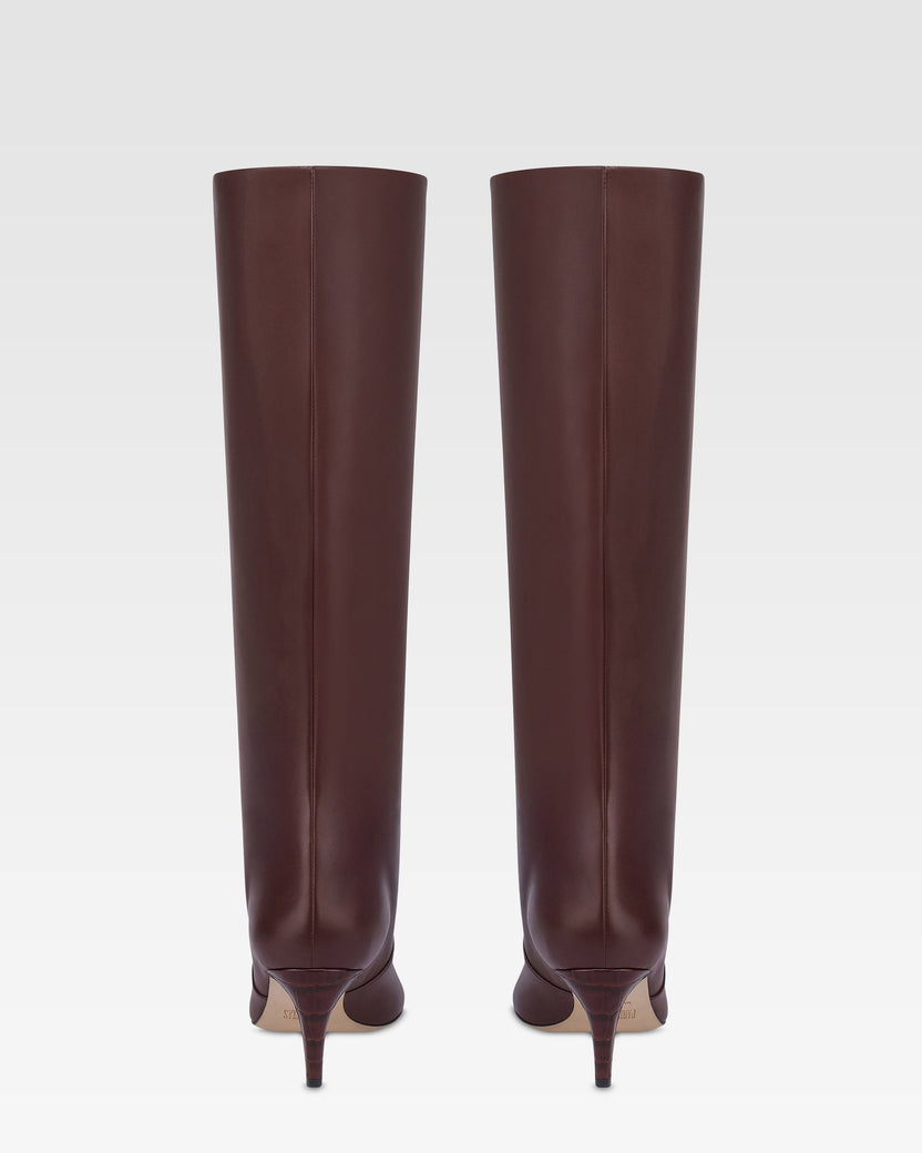 Leather boot