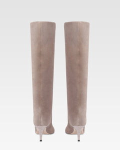 Bottes en cuir de veau suede couleur taupe