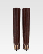 Schokoladenbraune Lederstiefel in Kroko-Optik mit 85 mm-Absatz