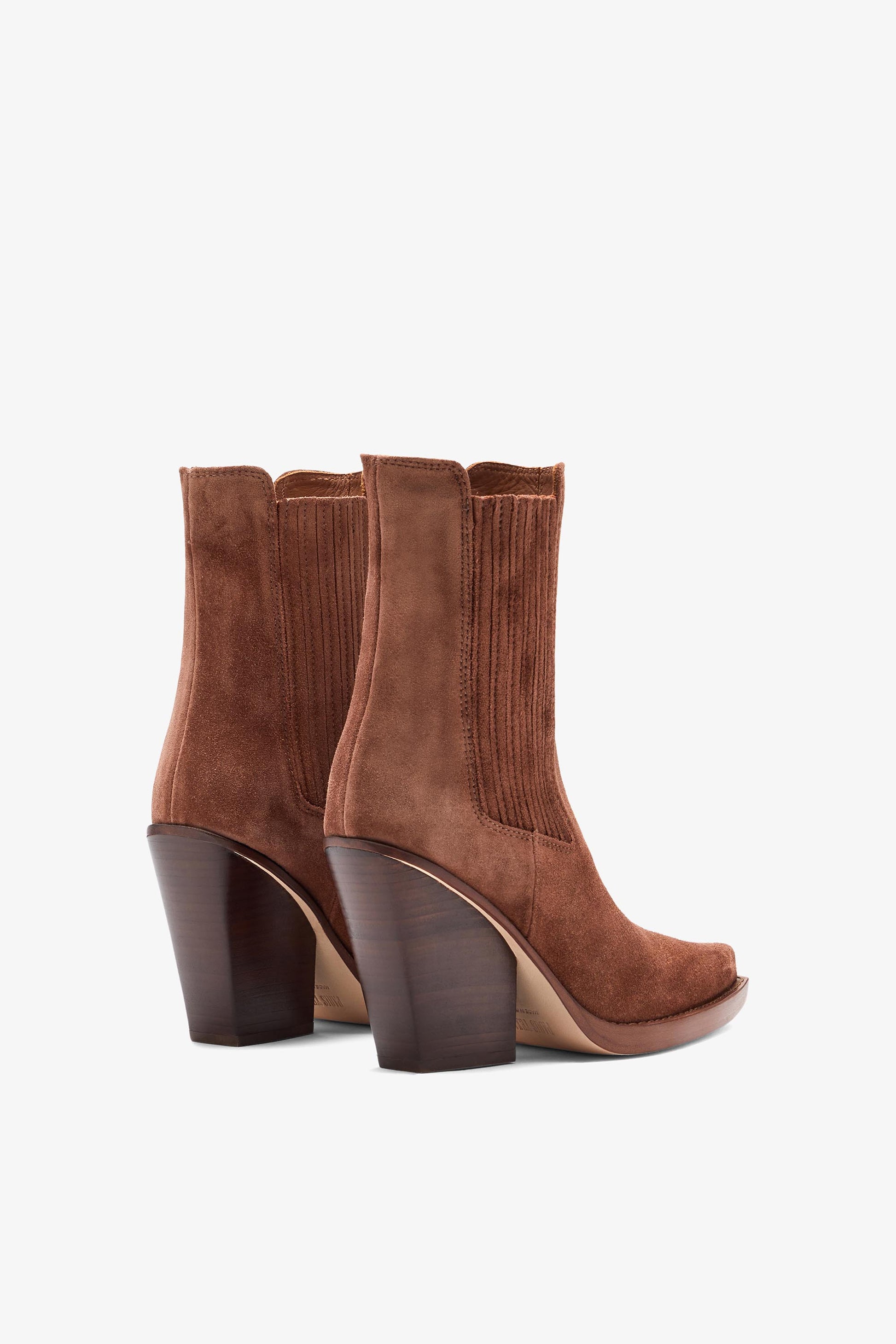 Canyon brown calf suede ankle boots