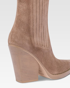 Botines con puntera cuadrada de ante color gris