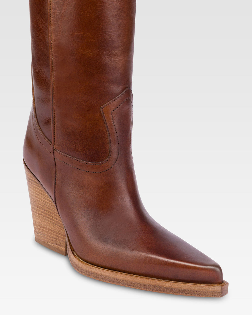 Botas hasta la rodilla de puna fina en piel vintage brillante