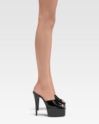 Schwarze Lackleder-Mules mit Plateausohle