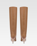 Boots in pecan calf leather