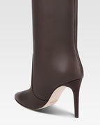 Boots in ebony calf leather