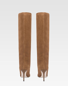 Botas de ante de becerro marrones