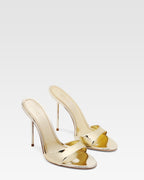 Mule de piel espejada dorada