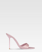 Mules in ballerina pink satin.