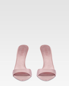 Mules in ballerina pink satin.